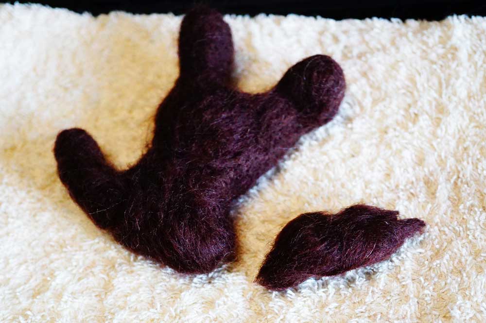 羊毛フェルト　猫の足と手　作り方
