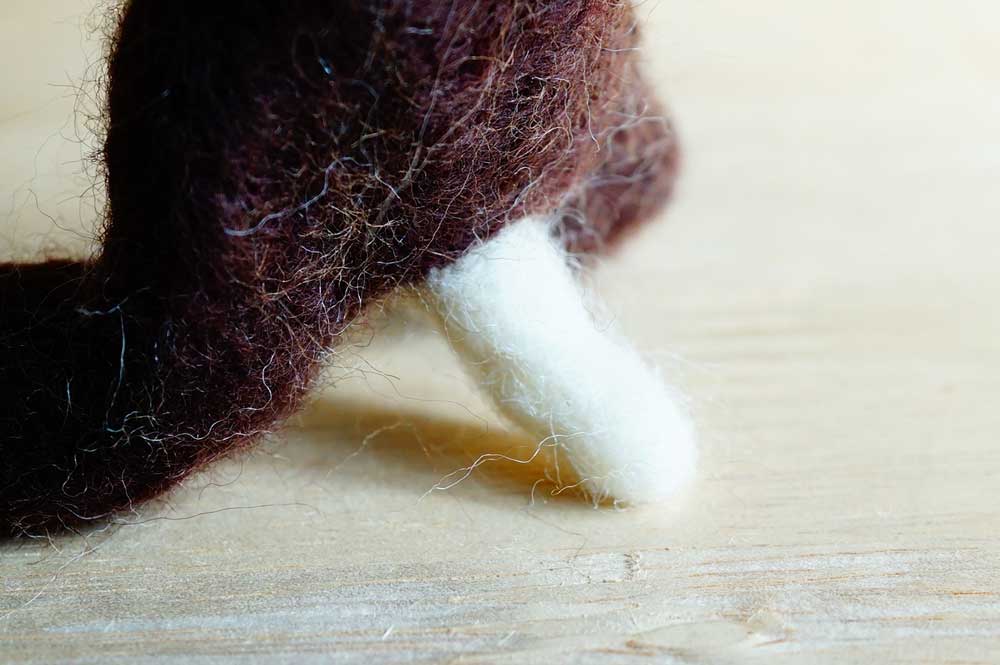 羊毛フェルト　猫の尻尾　作り方