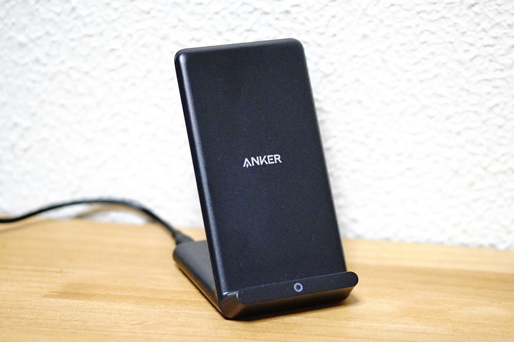 iPhone13】ワイヤレス充電器にしたら快適すぎた！(Anker PowerWave 10 Stand) | ネコビュー